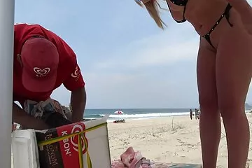 مكسيكي السمين يحصل على مؤخرتها مطعونًا بقضيبها عن قرب سكسي قديم مترجم من خلال سراويل داخلية