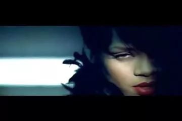 نموذج فلم سكسي قديم كاميرا ويب نحيف مع ثدي صغير يدخن في كل مرة تمارس فيها الجنس