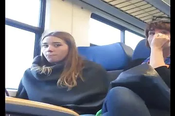 نائب سكسي قديم الزمان الرئيس داخل فتاة نحيفة مع وشم على جسدها