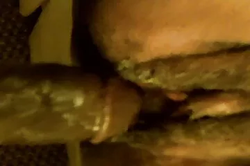 يحصل مارس الجنس الخلد سكسي تركي قديم السمين جدا من الصعب على السرير.