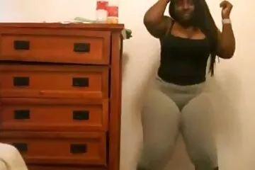 وضع الضرب سكسي عراقي قديم الواجب لطالب روسي بأسلوب هزلي من أول شخص.