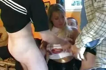 بدأ يعيش ويعيش ، سكسي عراقي قديم يضاجع طالبًا بمؤخرة رائعة وحلق عانة
