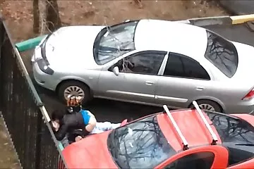 شقراء صغيرة سكسي ياباني قديم مع ثديين طبيعيين بالكاد تنتظر زميلتها في السكن لتتغلب عليها