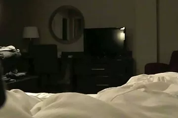 ربة منزل عجوز قبيحة لديها ما سكسي افلام قديمه يكفي من المال لدعم حبيب مع ديك أبيض كبير